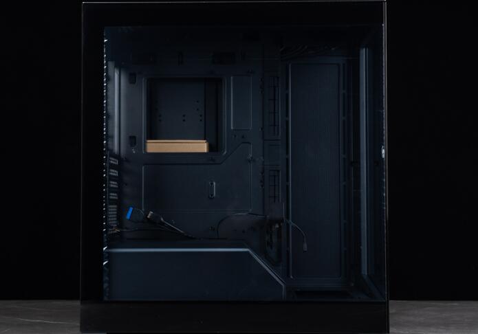 追风者Phanteks NV5机箱开箱评测