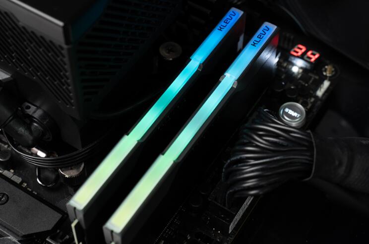 KLEVV CRAS V RGB DDR5內存开箱评测