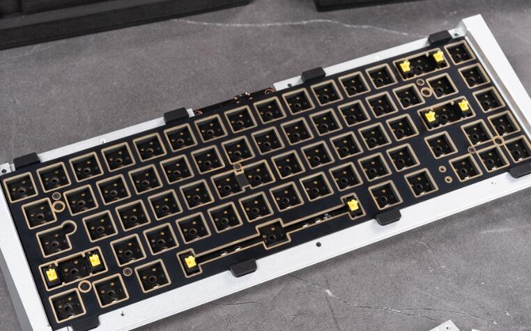 Ducky ProjectD Outlaw 65机械式键盘开箱