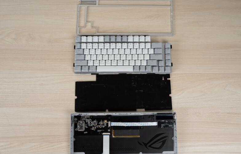 ROG Azoth三模客制化电竞键盘开箱