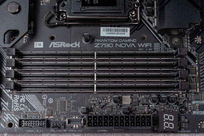 ASRock Phantom Gaming Z790 Nova WiFi开箱评测