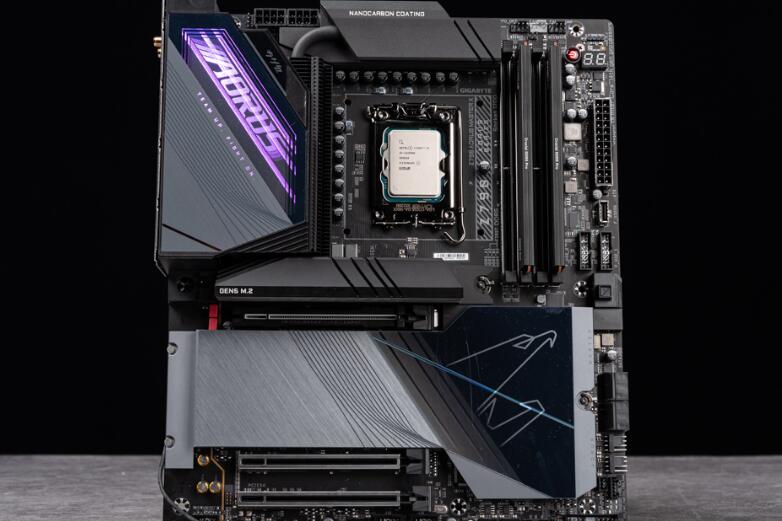 GIGABYTE Z790 AORUS MASTER X主板开箱评测